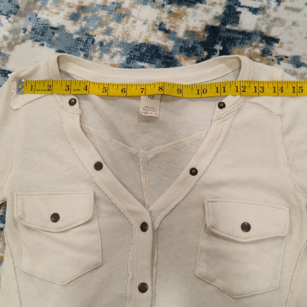 We The Free Cream Long Sleeve Snap Top Women's Size XS Lightweight Norm Neutral - Picture 10 of 13